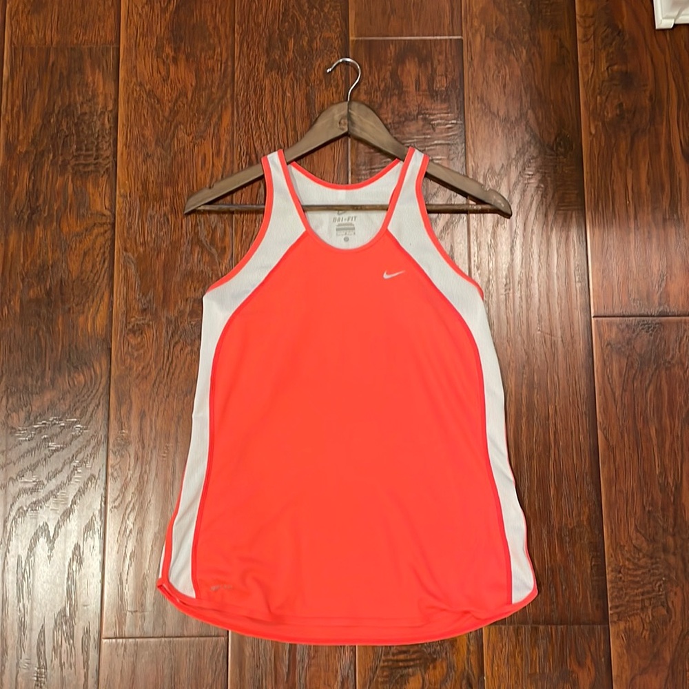 Nike Tank Top - Women’s Large